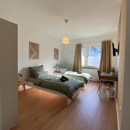 Apartment Bege Business Escape *