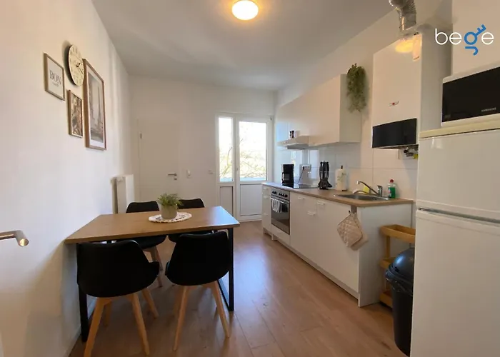 Bege Business Escape